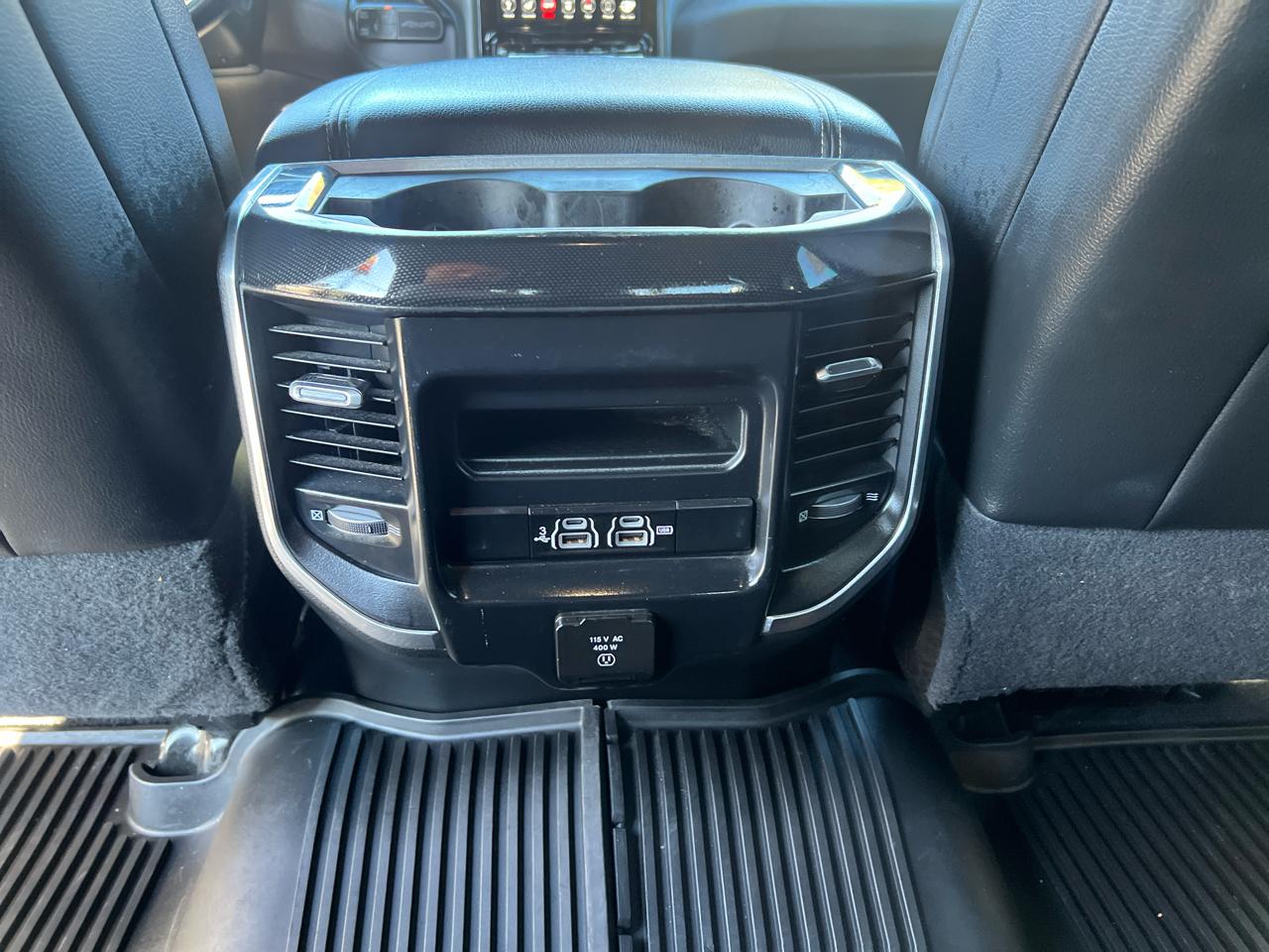 RAM 2500 Laramie Mega Cab 4WD 2020