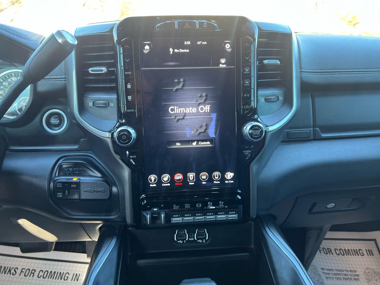 RAM 2500 Laramie Mega Cab 4WD 2020