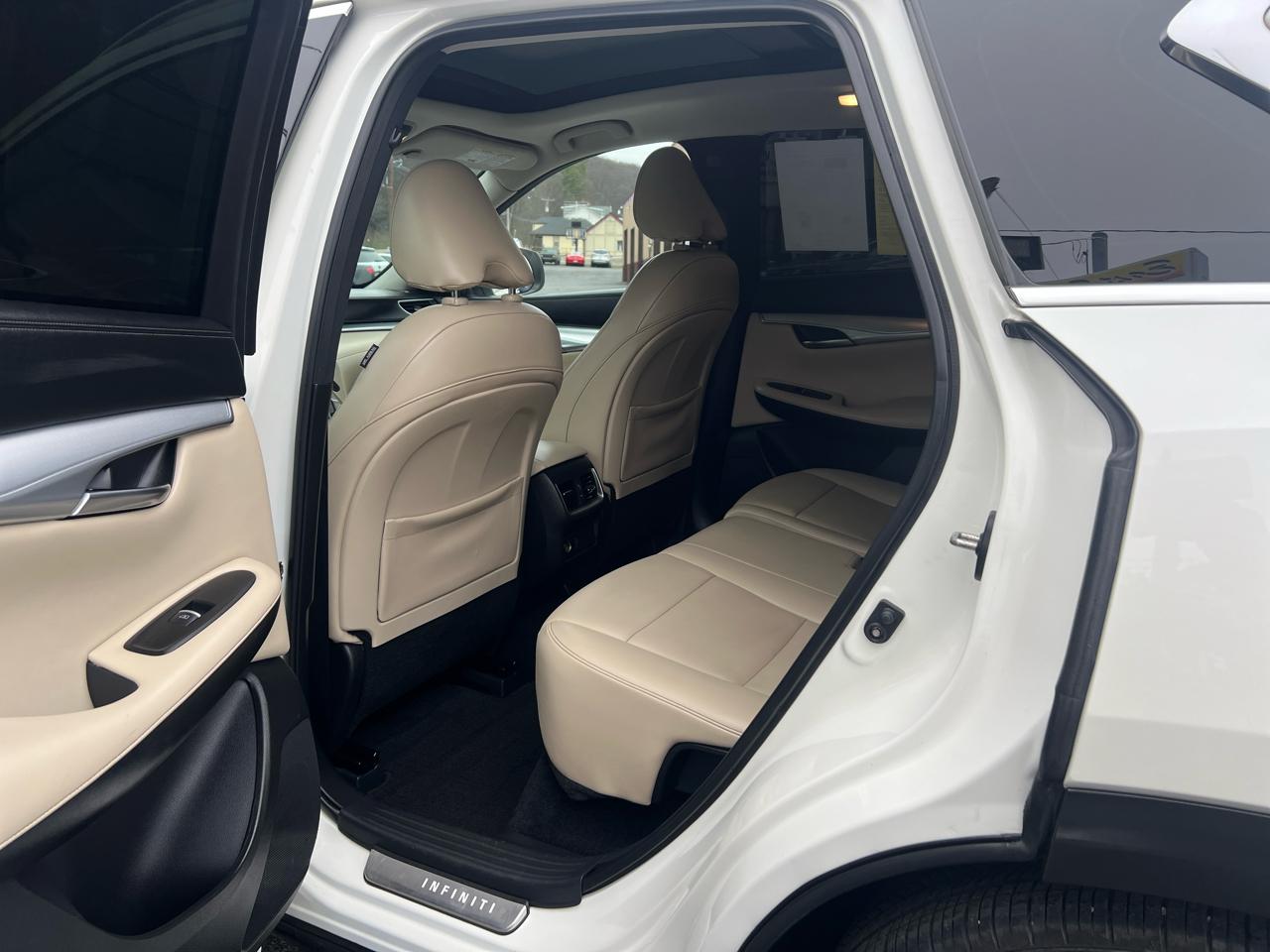 Infiniti QX50 LUXE AWD 2020