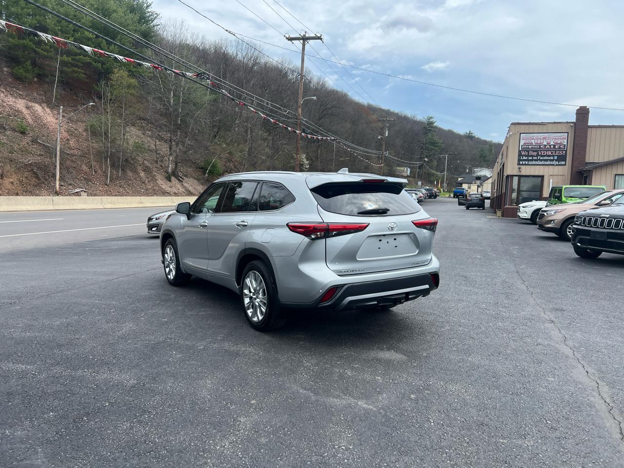 Toyota Highlander Limited AWD V6 2020