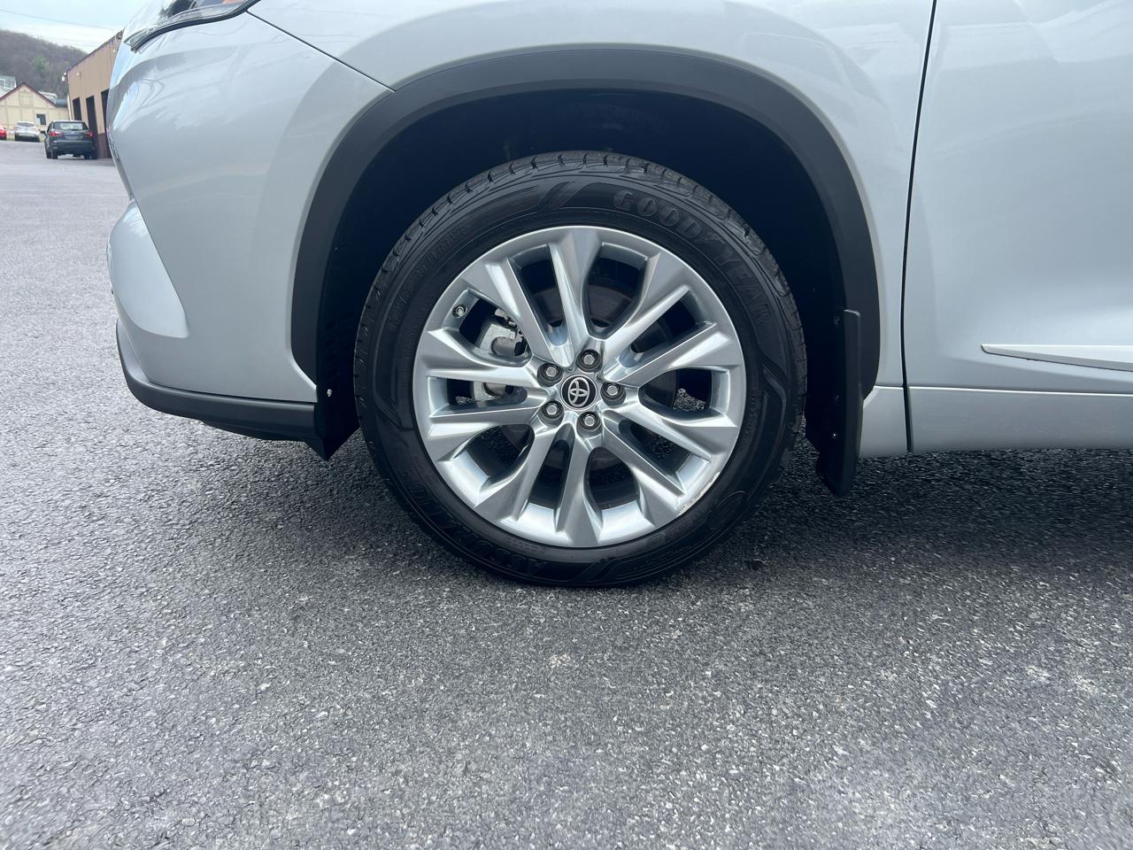 Toyota Highlander Limited AWD V6 2020