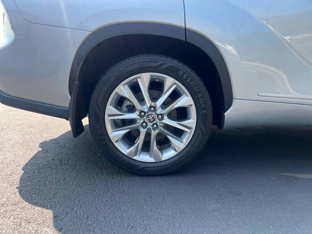 Toyota Highlander Limited AWD V6 2020