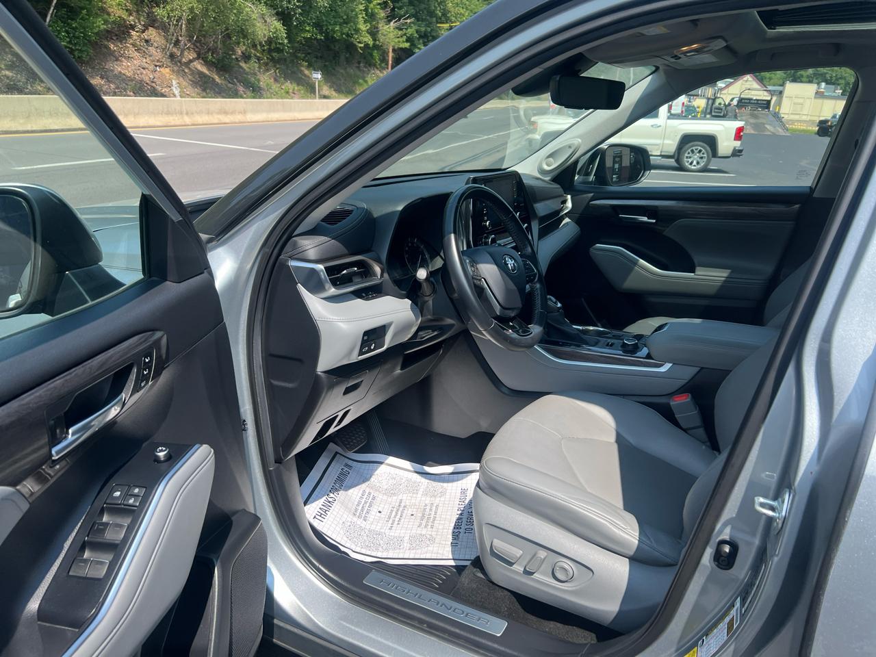 Toyota Highlander Limited AWD V6 2020