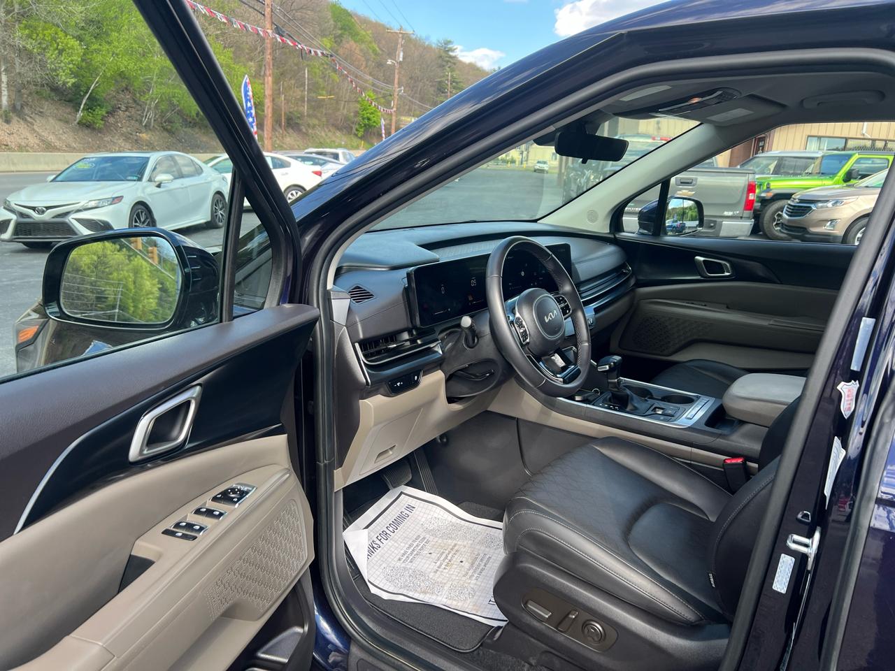 Kia Carnival LXS 2025