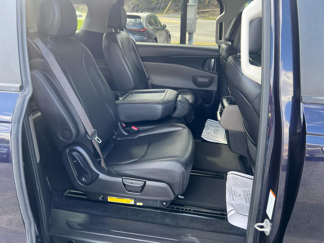 Kia Carnival LXS 2025