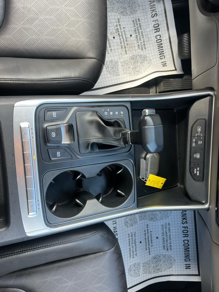Kia Carnival LXS 2025