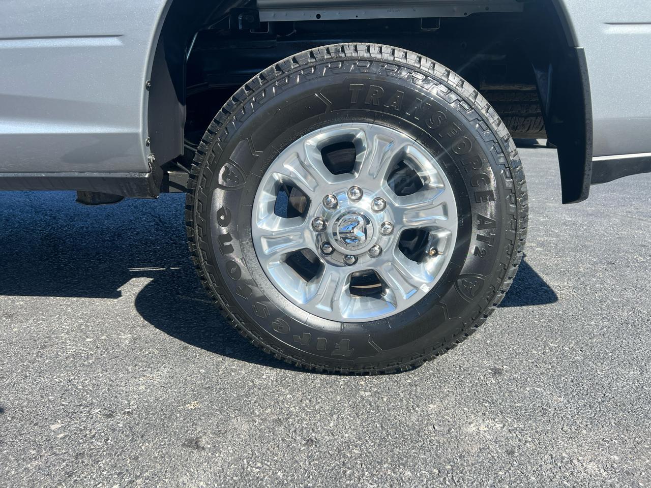 RAM 2500 Tradesman Crew Cab LWB 4WD 2024