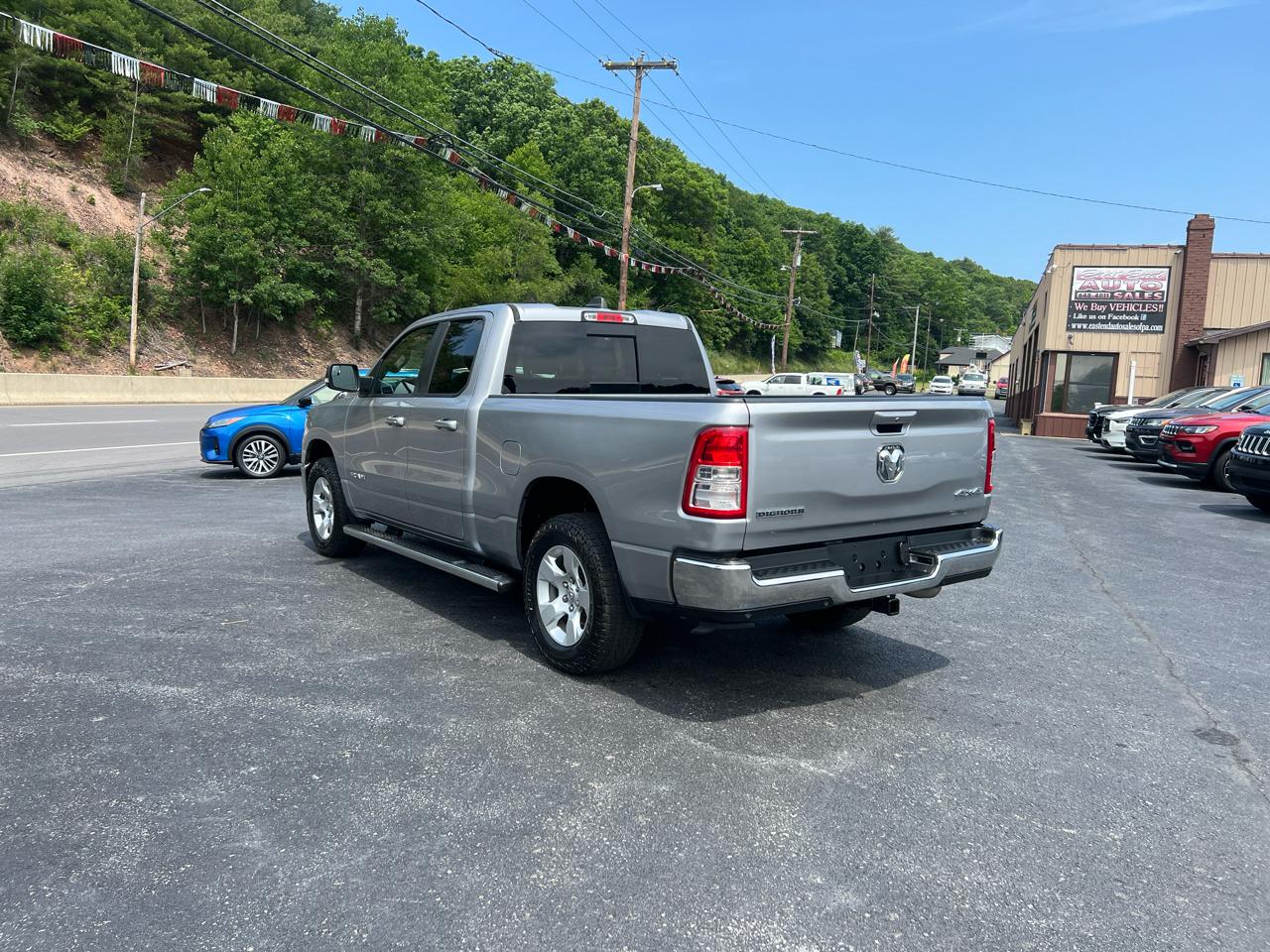 RAM 1500 Big Horn Quad Cab 4WD 2021