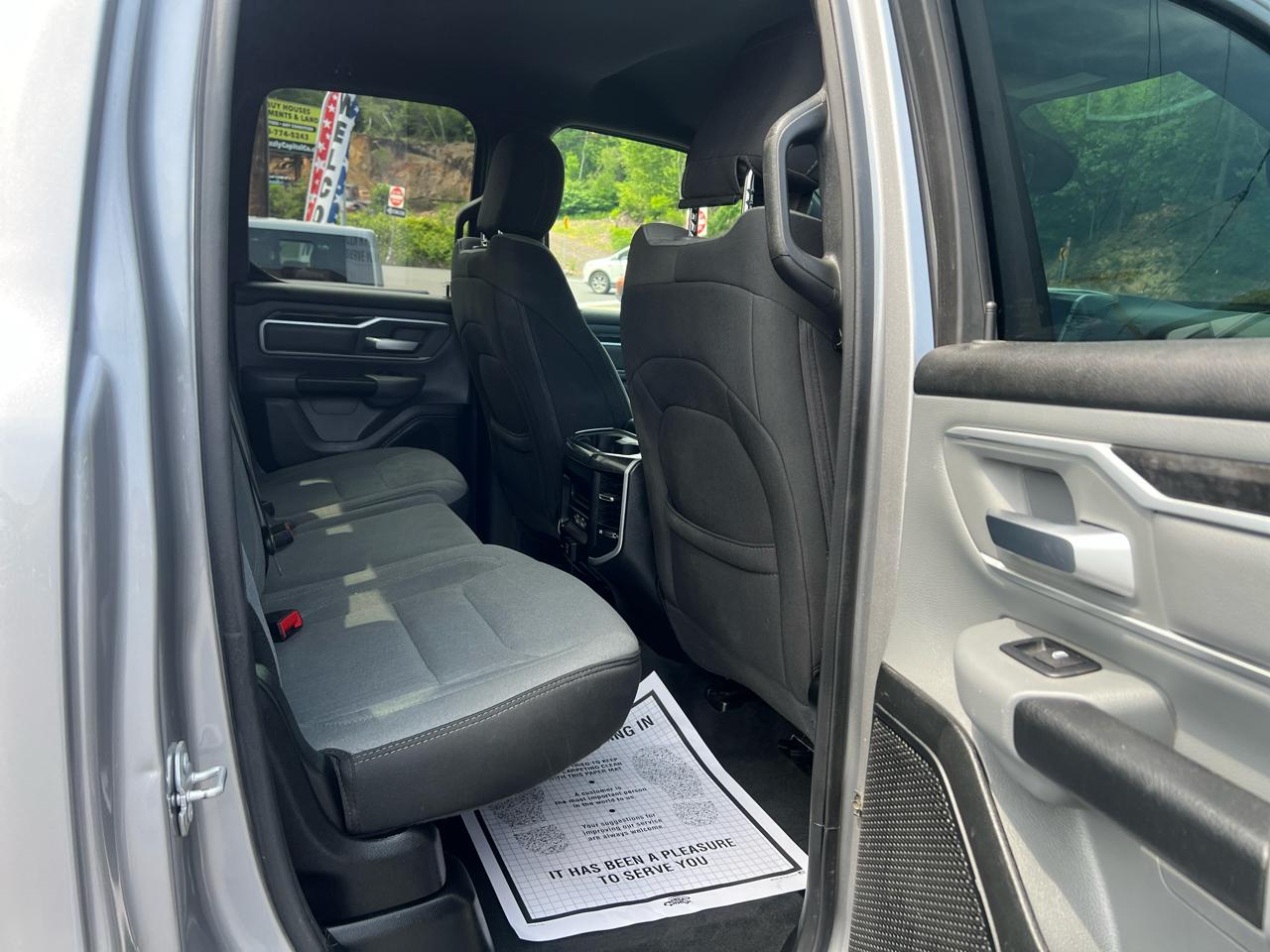 RAM 1500 Big Horn Quad Cab 4WD 2021
