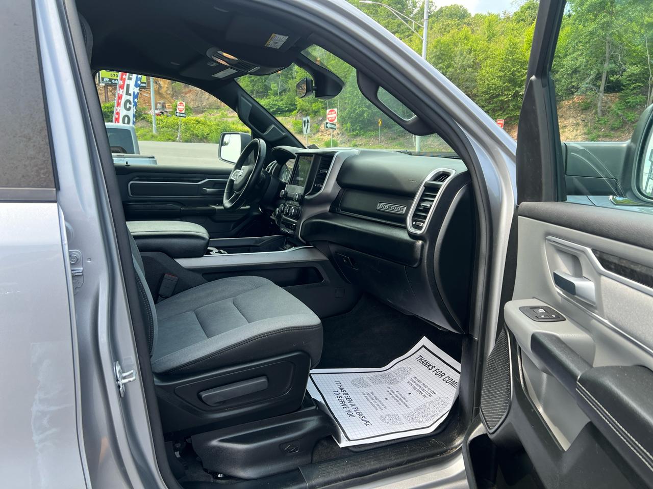 RAM 1500 Big Horn Quad Cab 4WD 2021