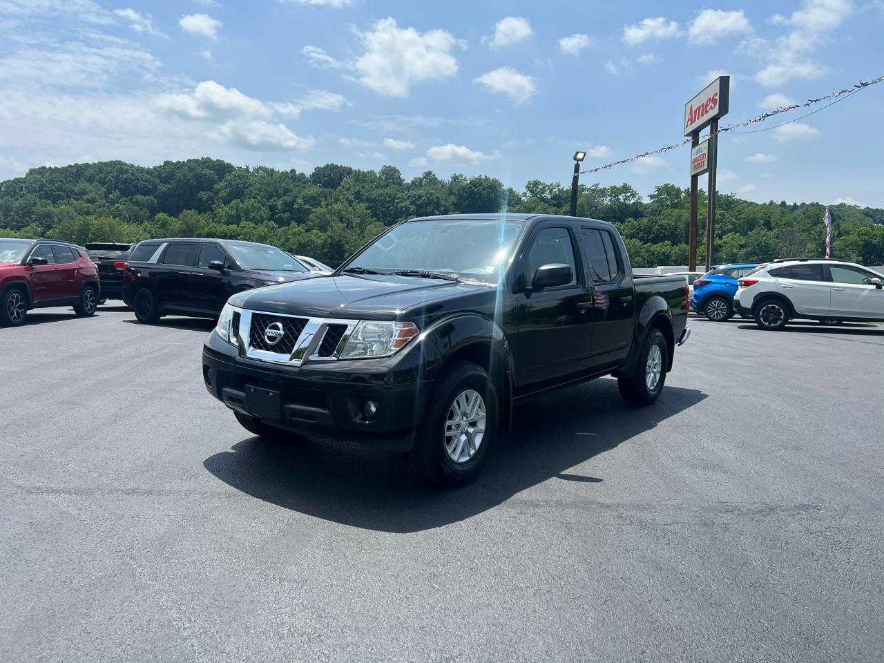 Nissan Frontier SV Crew Cab 5AT 4WD 2019