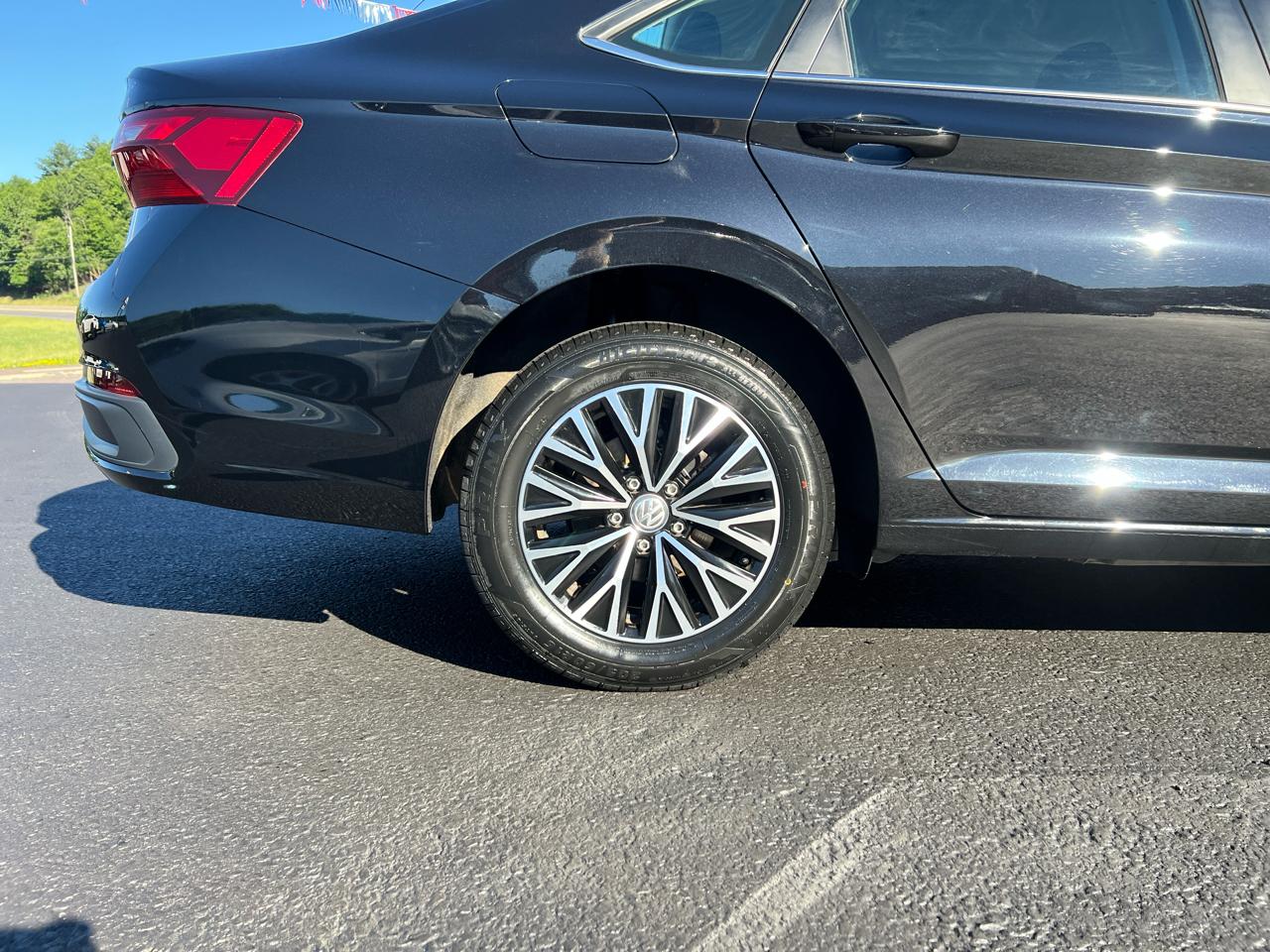 Volkswagen Jetta SE 2024