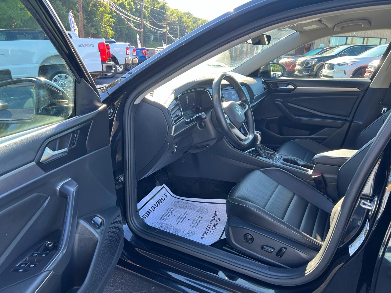 Volkswagen Jetta SE 2024