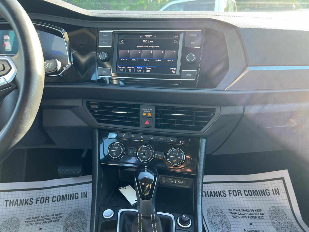 Volkswagen Jetta SE 2024