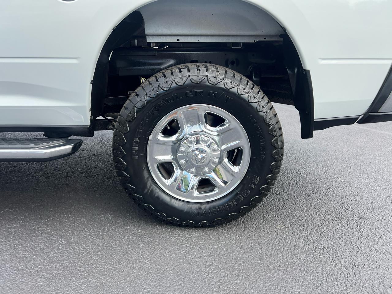 RAM 2500 Tradesman Crew Cab SWB 4WD 2022
