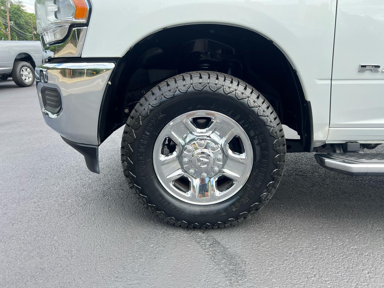RAM 2500 Tradesman Crew Cab SWB 4WD 2022