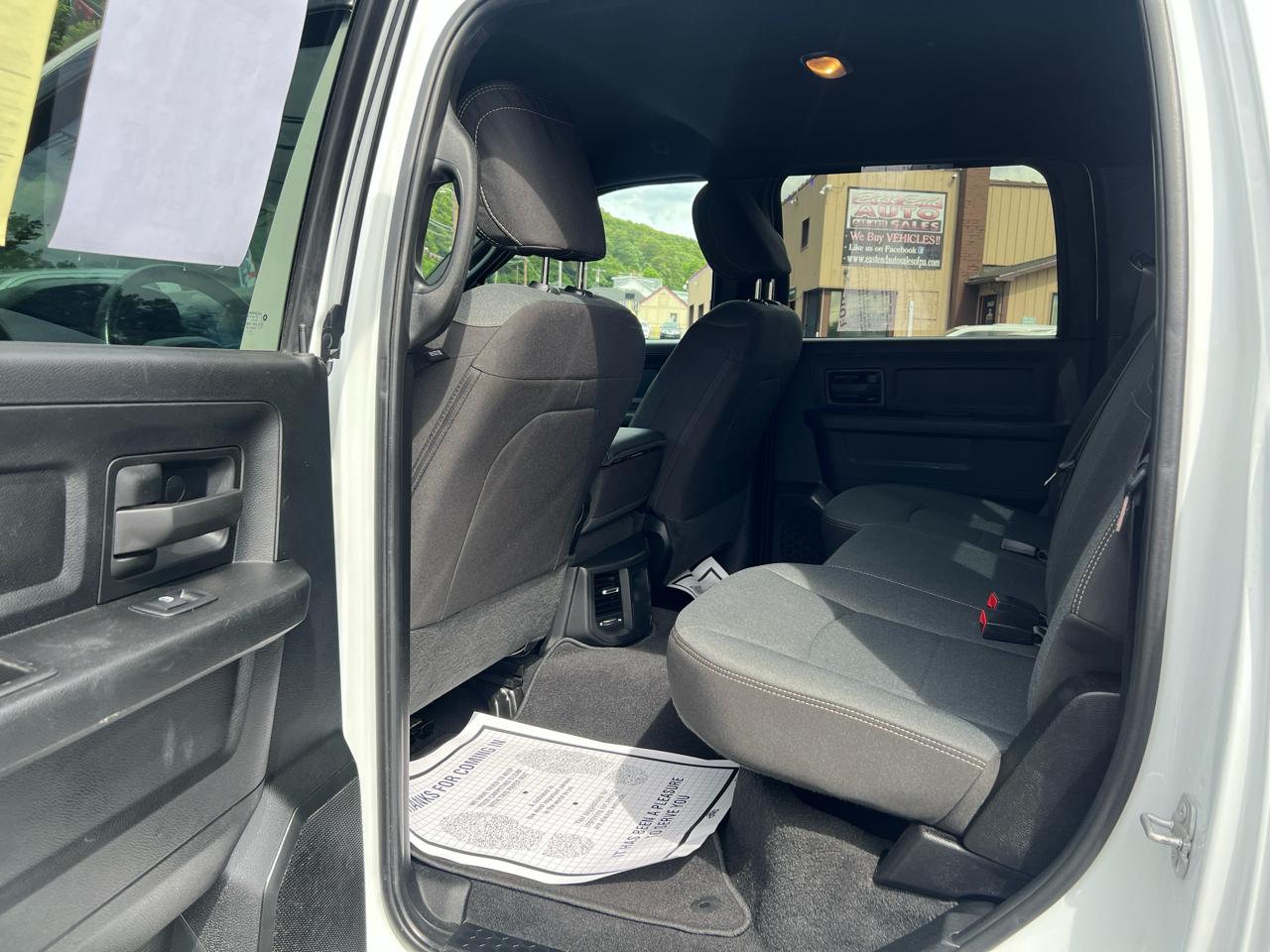 RAM 2500 Tradesman Crew Cab SWB 4WD 2022
