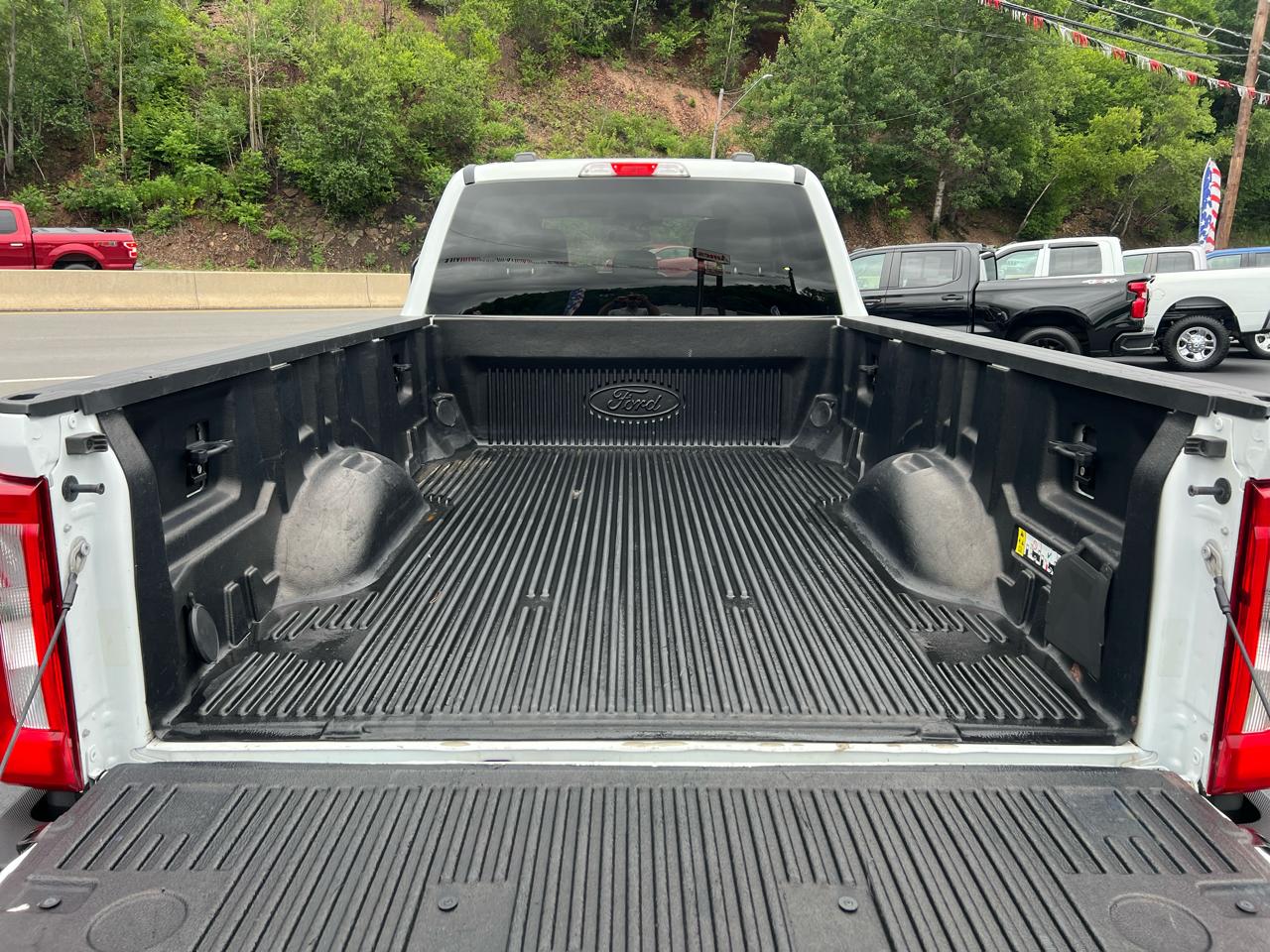 Ford F-250 SD XLT Crew Cab 4WD 2023