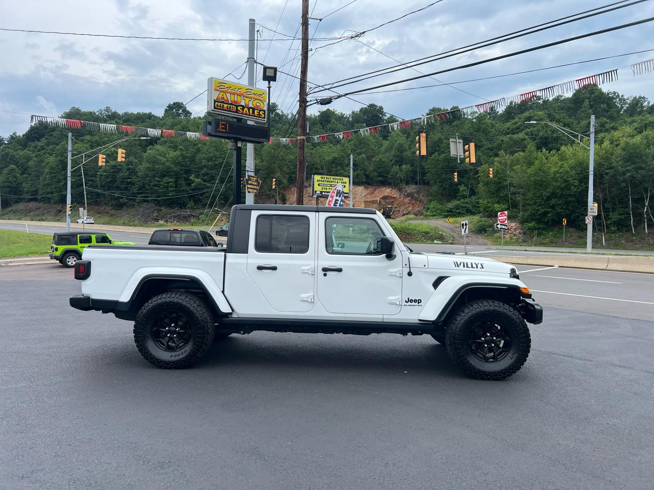 Jeep Gladiator Willys 4x4 2021