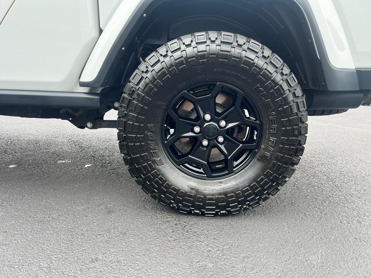 Jeep Gladiator Willys 4x4 2021