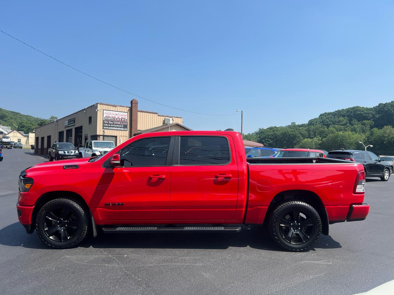 RAM 1500 Big Horn Crew Cab SWB 4WD 2020