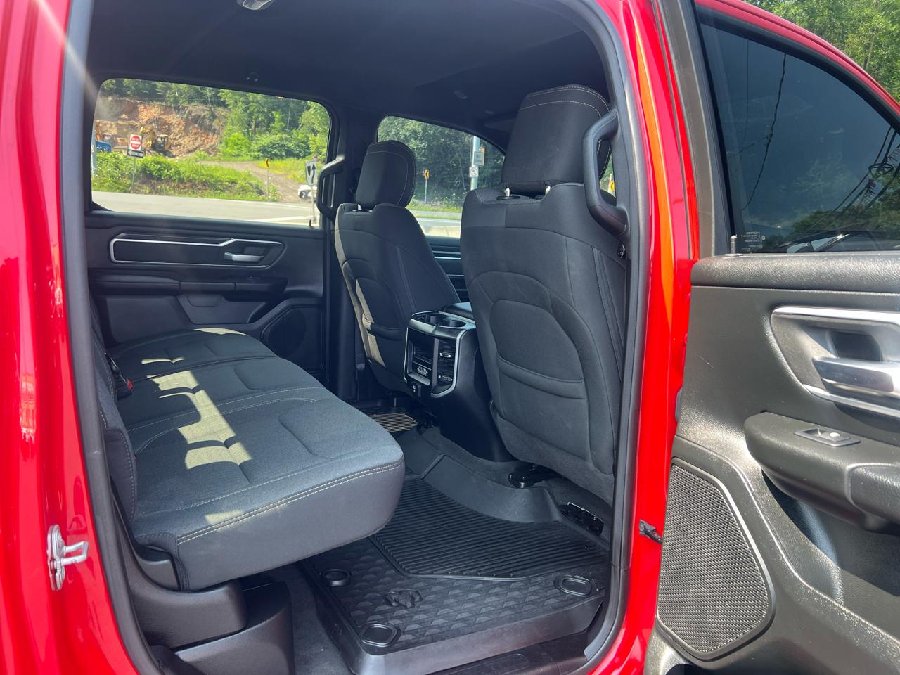 RAM 1500 Big Horn Crew Cab SWB 4WD 2020