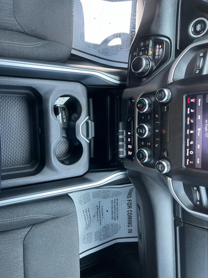 RAM 1500 Big Horn Crew Cab SWB 4WD 2020