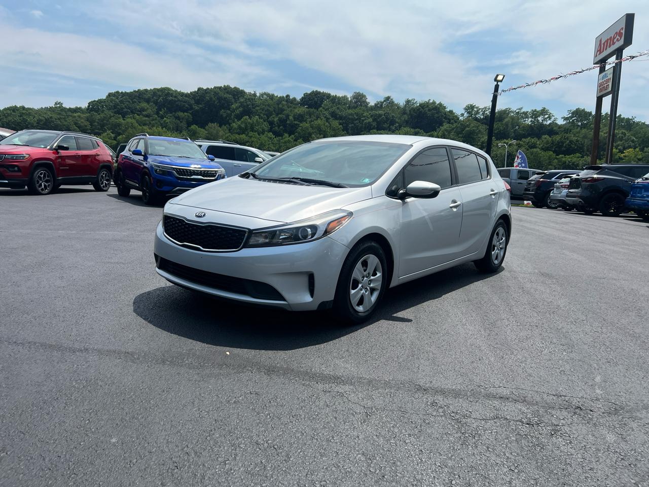Kia Forte 5-Door LX 2017