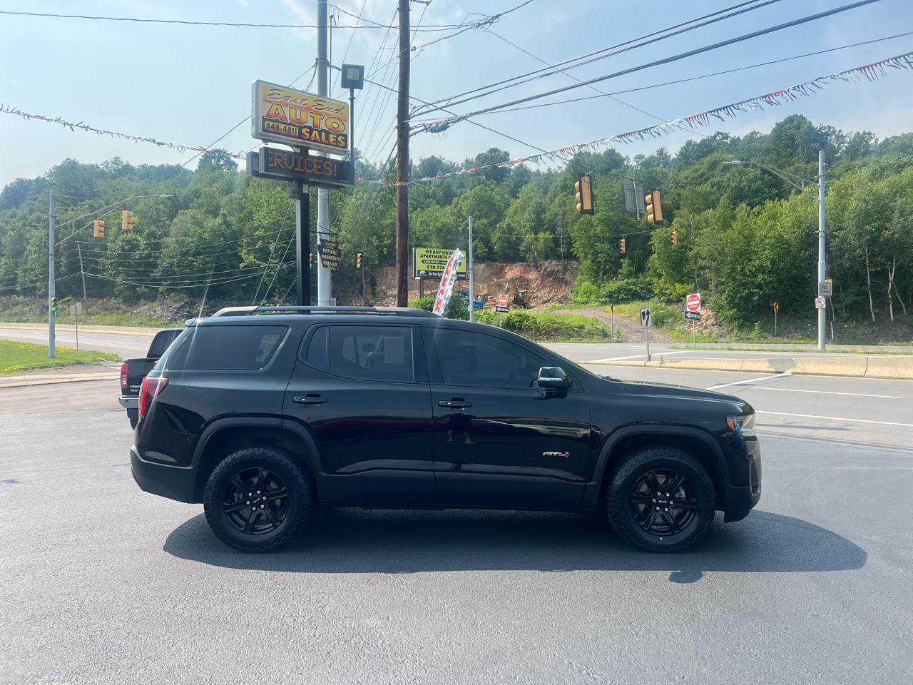 GMC Acadia AWD 4dr AT4 2022