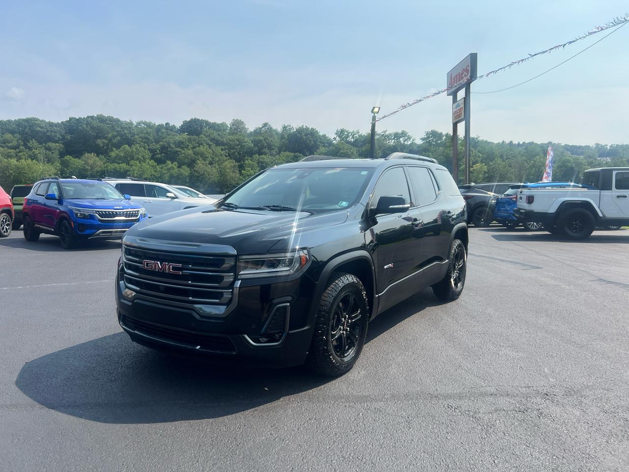 GMC Acadia AWD 4dr AT4 2022