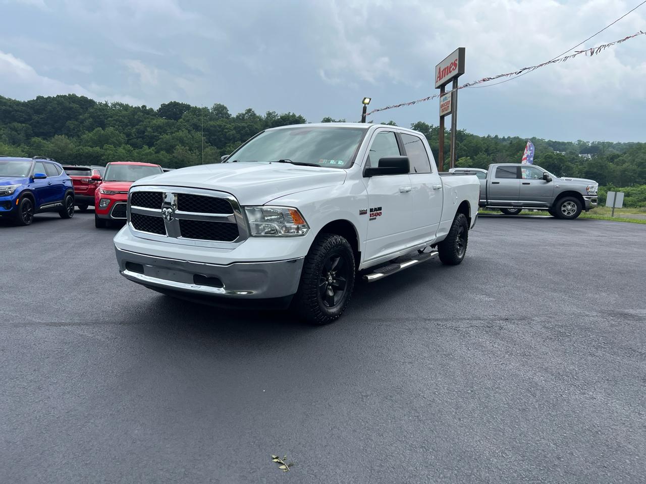 RAM 1500 Classic Tradesman Crew Cab LWB 4WD 2019