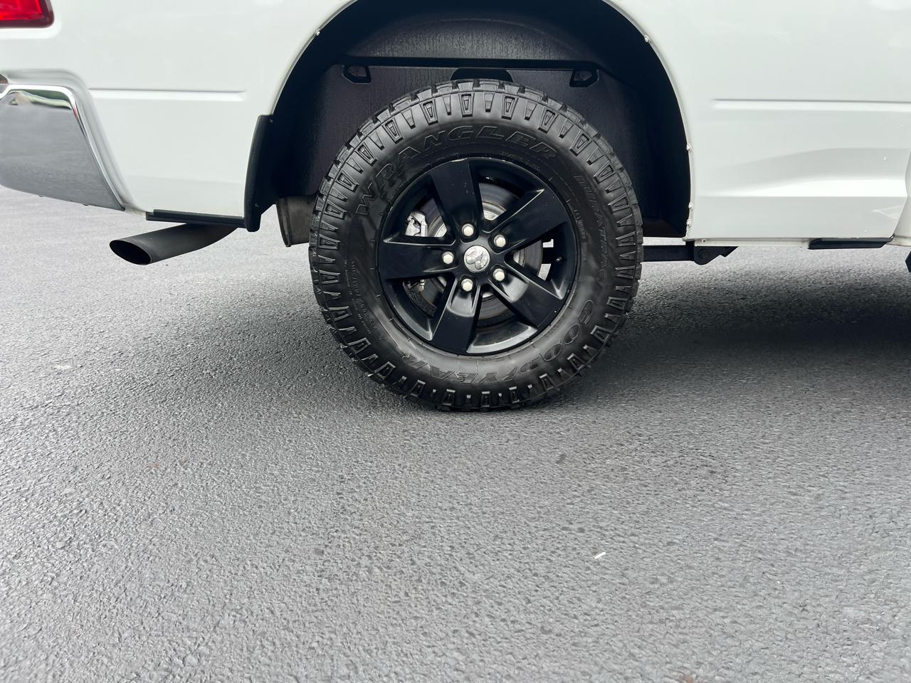 RAM 1500 Classic Tradesman Crew Cab LWB 4WD 2019