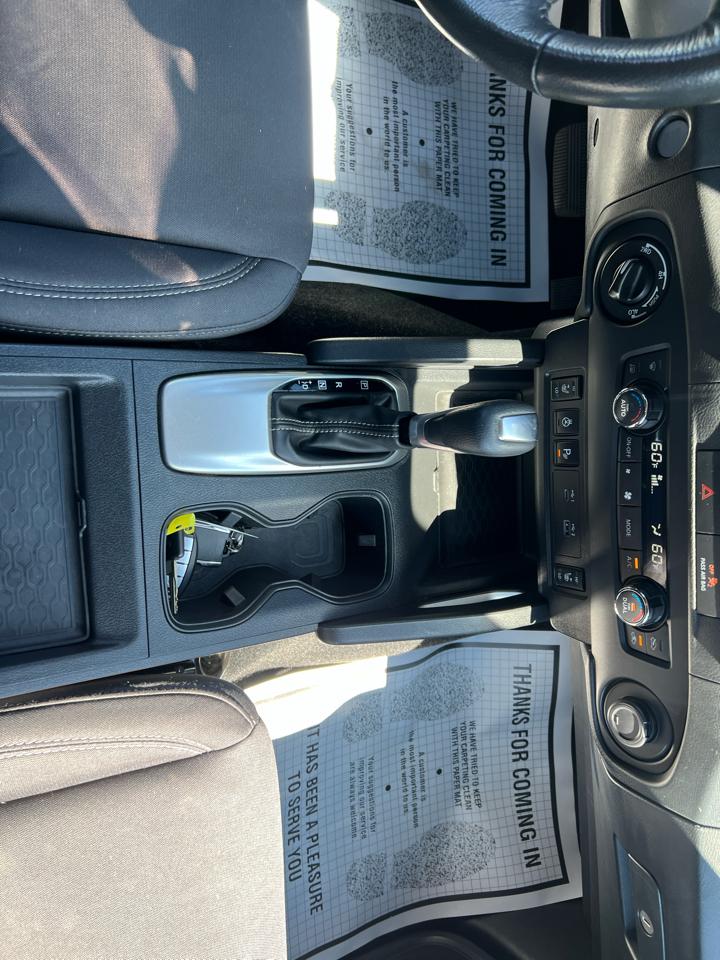 Nissan Frontier SV Crew Cab 4WD 2022