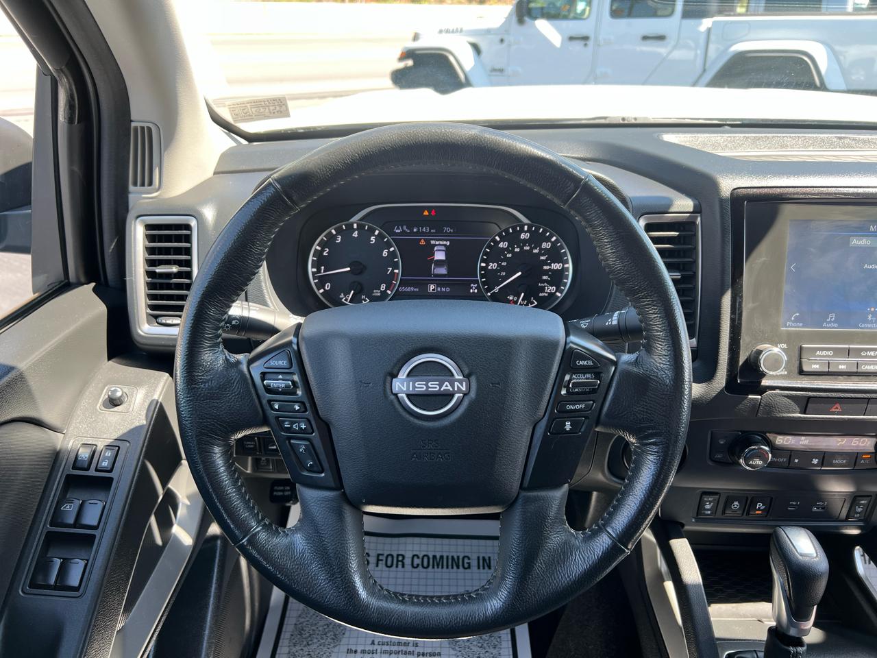 Nissan Frontier SV Crew Cab 4WD 2022