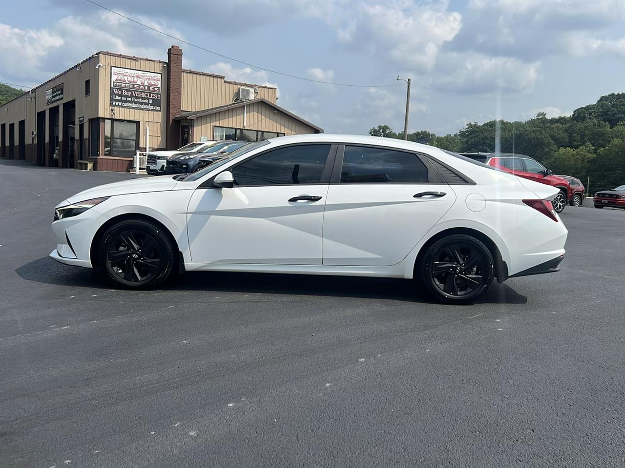 Hyundai Elantra SEL 2022