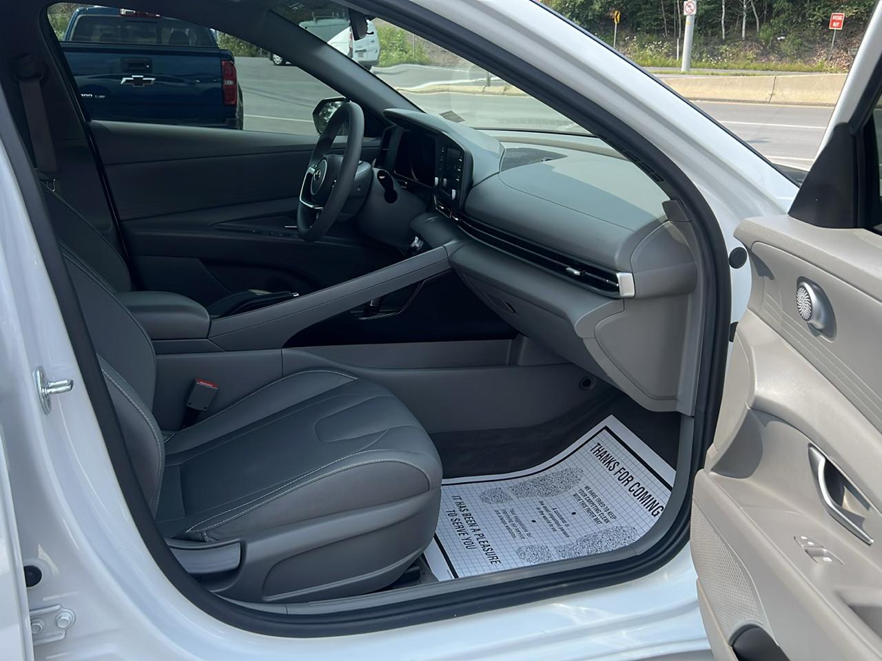 Hyundai Elantra SEL 2022