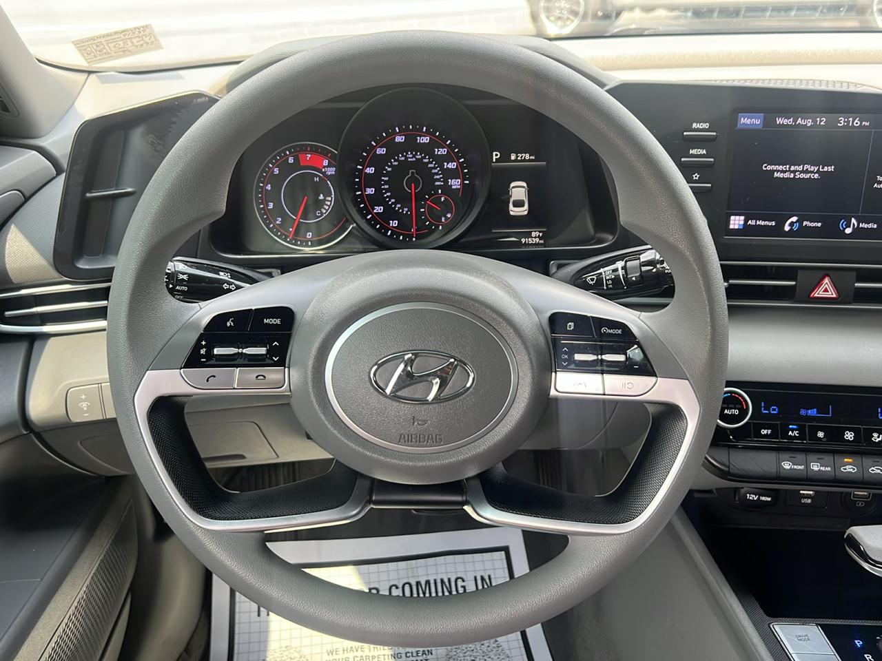 Hyundai Elantra SEL 2022