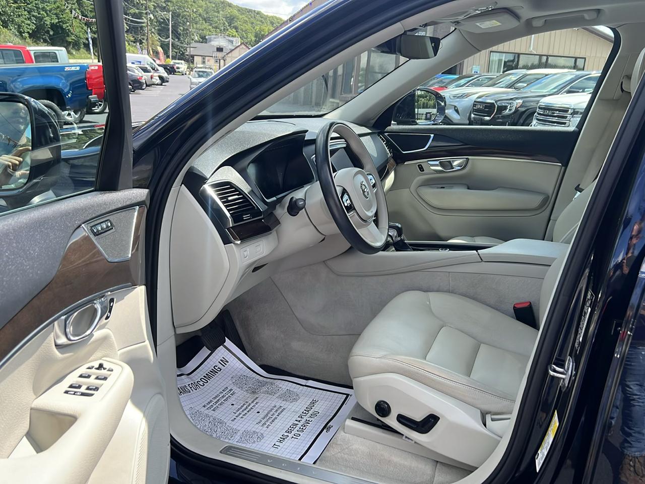 Volvo XC90 T6 Momentum AWD 2016