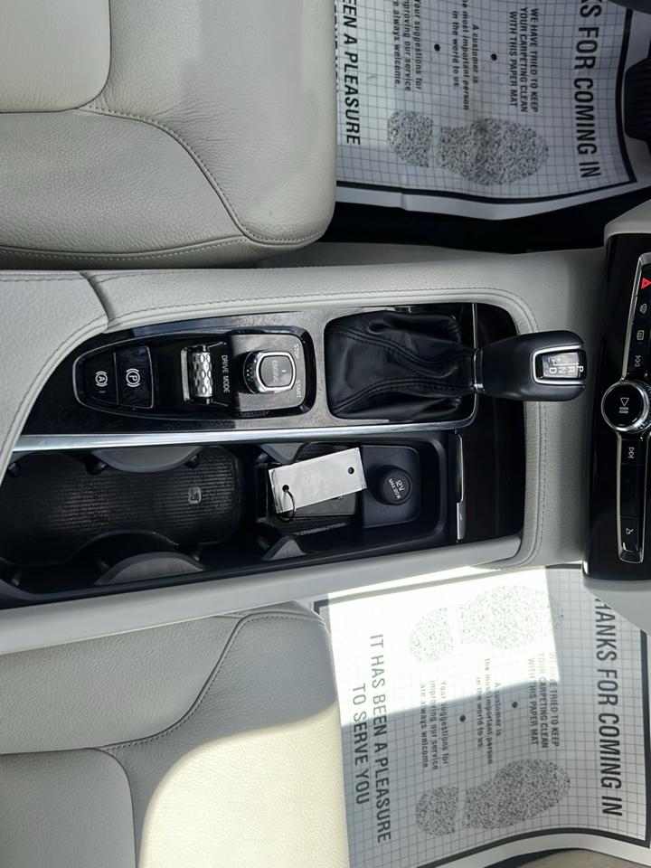Volvo XC90 T6 Momentum AWD 2016