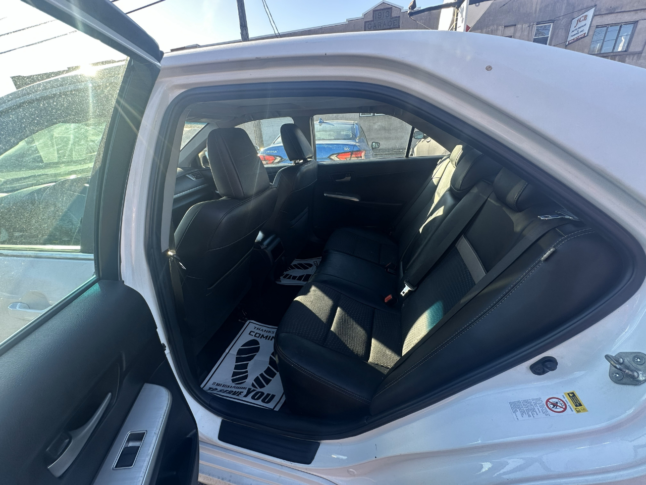 Toyota Camry 4dr Sdn I4 Auto XLE (Natl) 2013