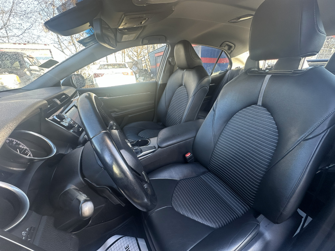 Toyota Camry XLE Auto (Natl) 2018