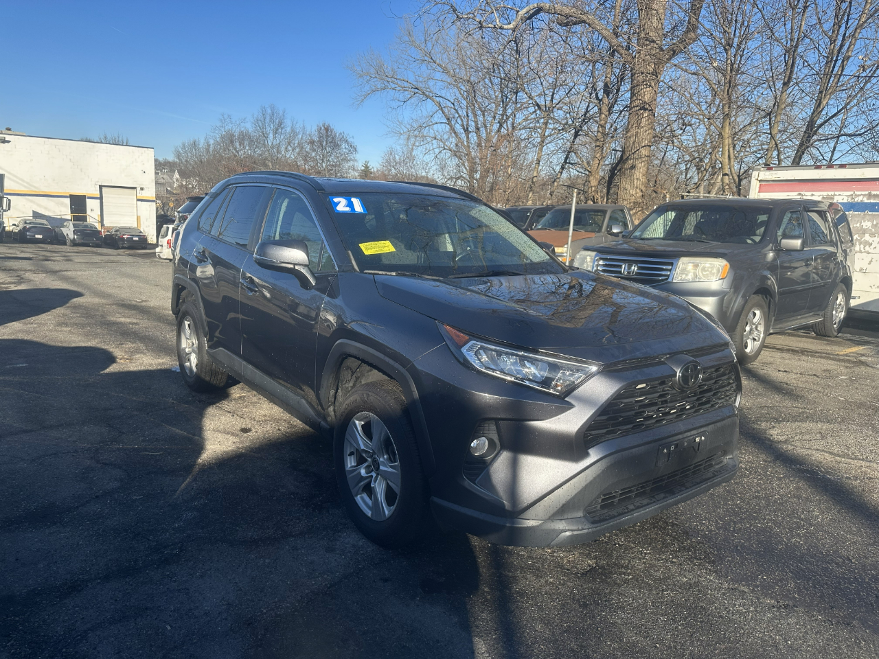 Toyota RAV4 XLE AWD (Natl) 2021