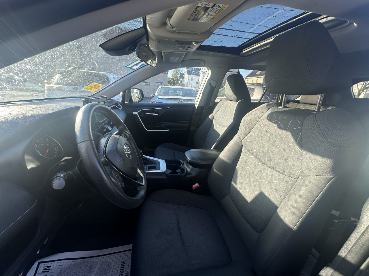 Toyota RAV4 XLE AWD (Natl) 2021