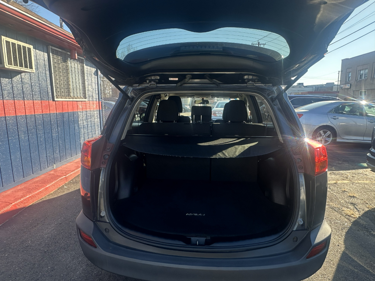 Toyota RAV4 AWD 4dr XLE (Natl) 2014