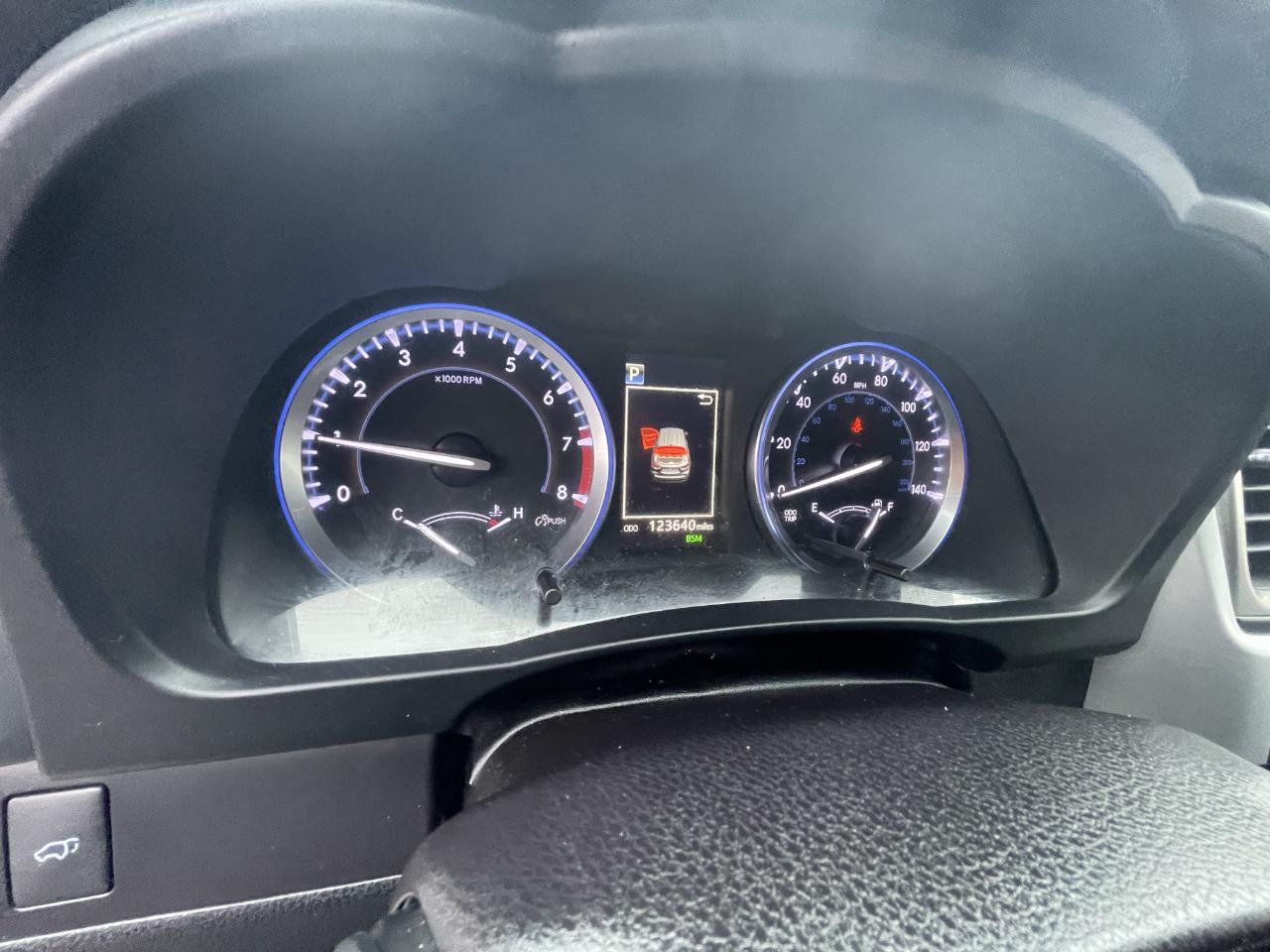 Toyota Highlander XLE V6 AWD (Natl) 2017