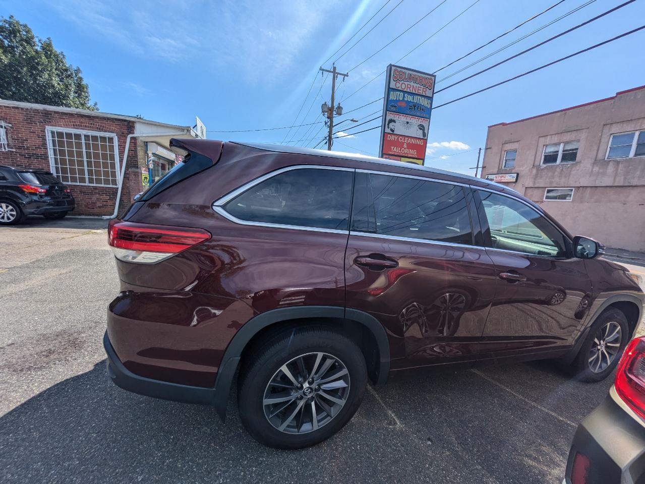 Toyota Highlander XLE V6 AWD (Natl) 2017