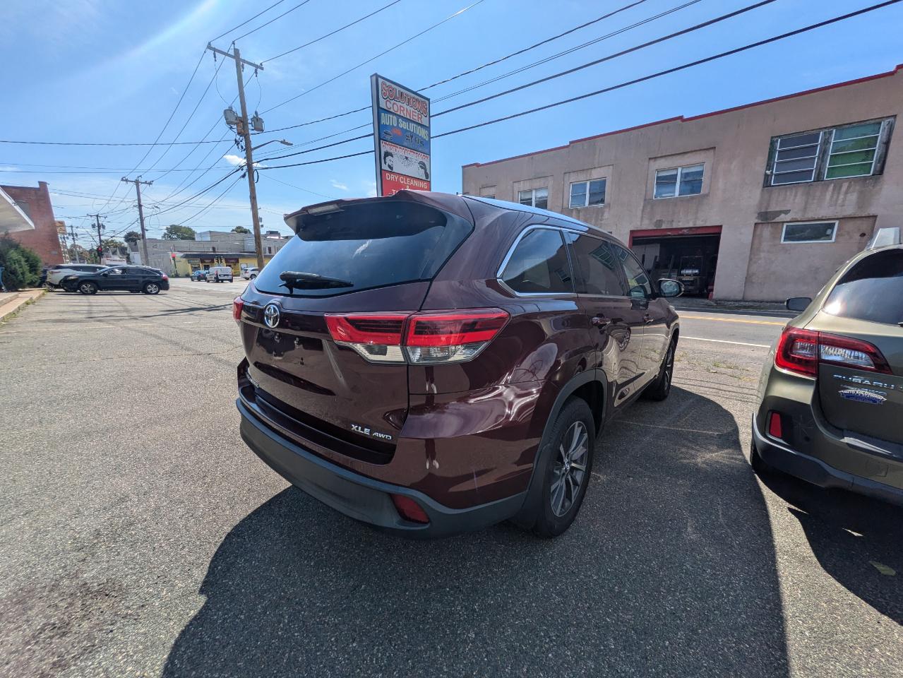 Toyota Highlander XLE V6 AWD (Natl) 2017