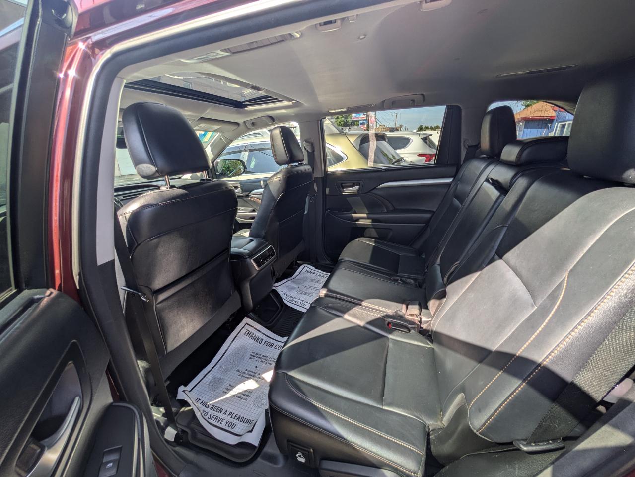 Toyota Highlander XLE V6 AWD (Natl) 2017