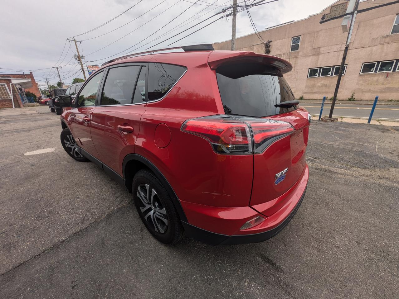 Toyota RAV4 AWD 4dr LE (Natl) 2016