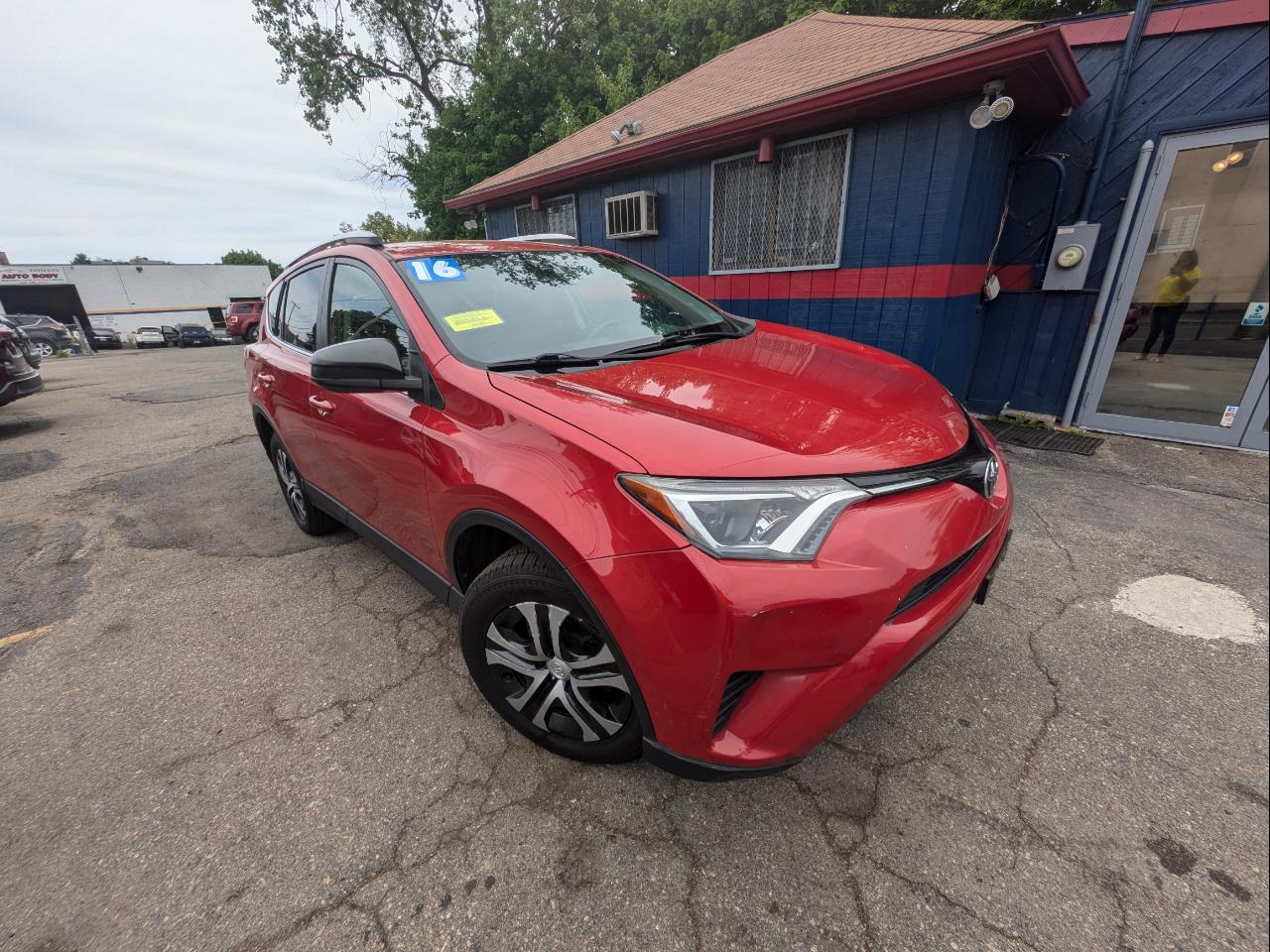 Toyota RAV4 AWD 4dr LE (Natl) 2016